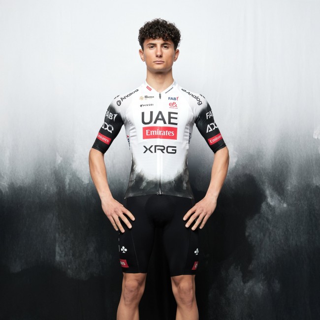 Heren Fietskleding UAE Team Emirates 2025 Pissei Magistrale Ultra-shirt Heren Fietskleding UAE Team Emirates 2025 Pissei Magistrale Ultra-shirt