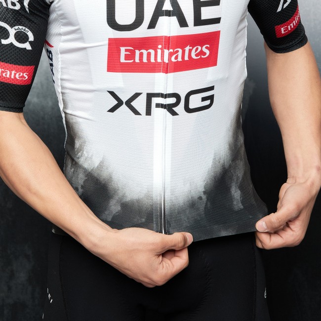 Heren Fietskleding UAE Team Emirates 2025 Pissei Magistrale Ultra-shirt Heren Fietskleding UAE Team Emirates 2025 Pissei Magistrale Ultra-shirt